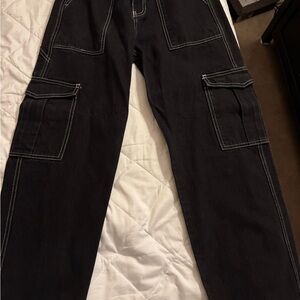 Fashion Nova Black Cargo Pants with Relaxed Fit